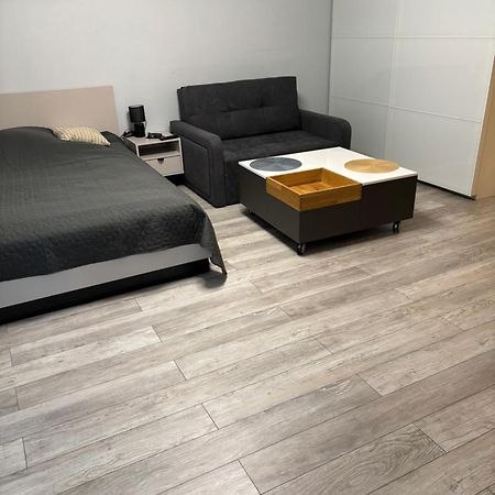 Lovely Condo In The Heart Of Warsaw Piekne Mieszkanie W Samym Sercu Warszawy Bagian luar foto