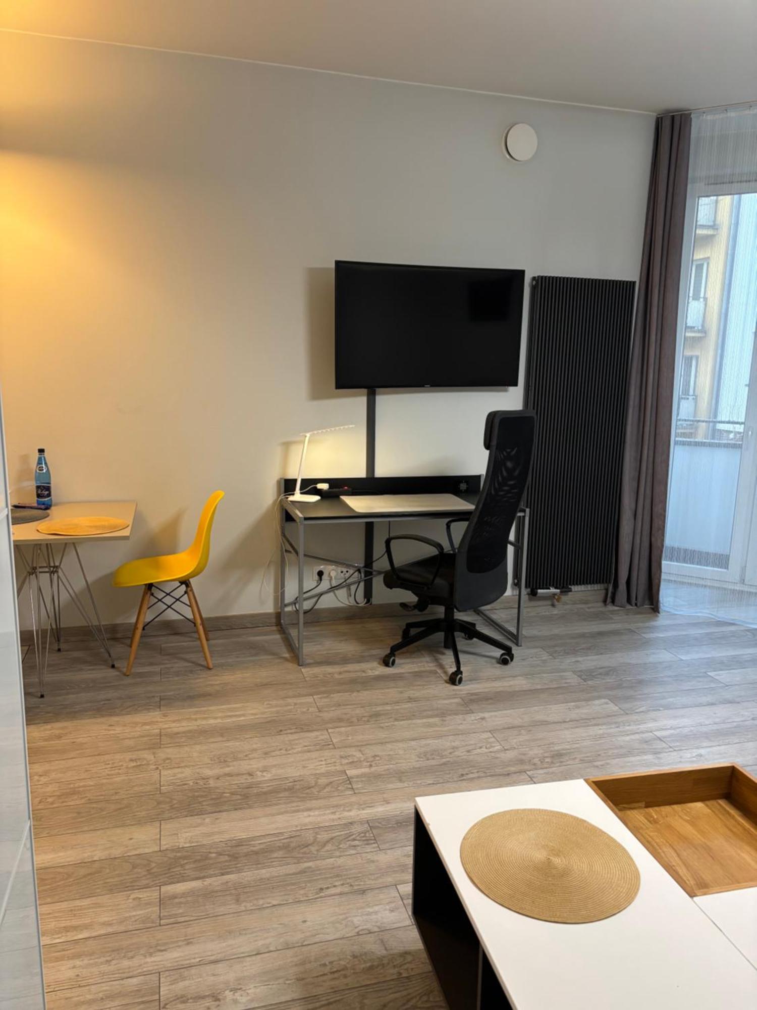 Lovely Condo In The Heart Of Warsaw Piekne Mieszkanie W Samym Sercu Warszawy Bagian luar foto